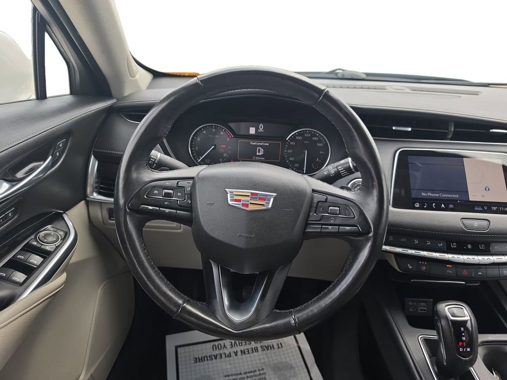 Used 2019 Cadillac XT4 Premium Luxury FWD image 12