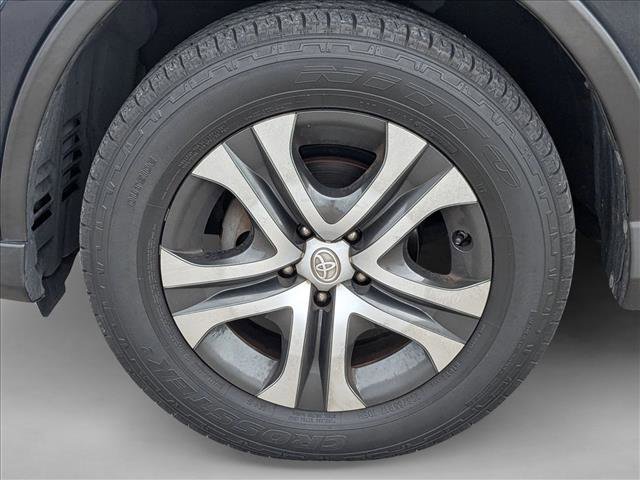 Used 2017 Toyota RAV4 LE image 10