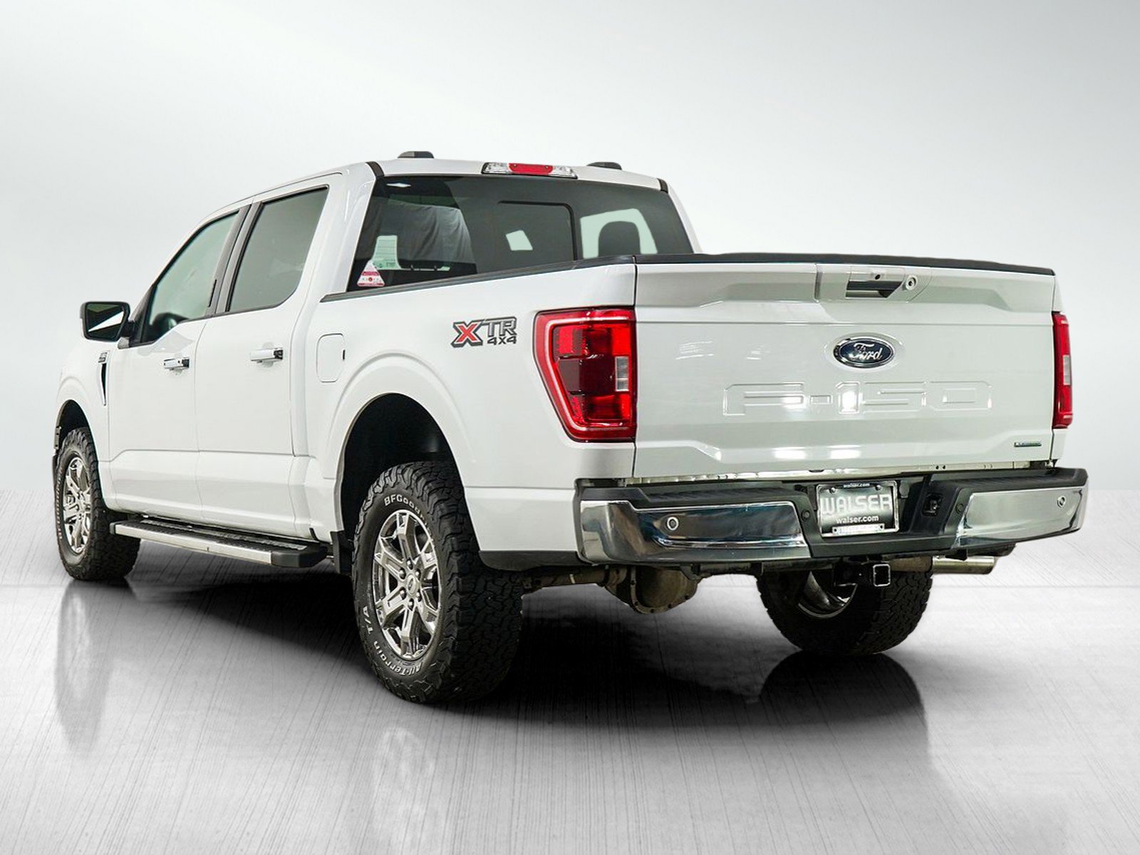 Used 2023 Ford F150 XLT w/ Equipment Group 302A High AWD/4WD image 3