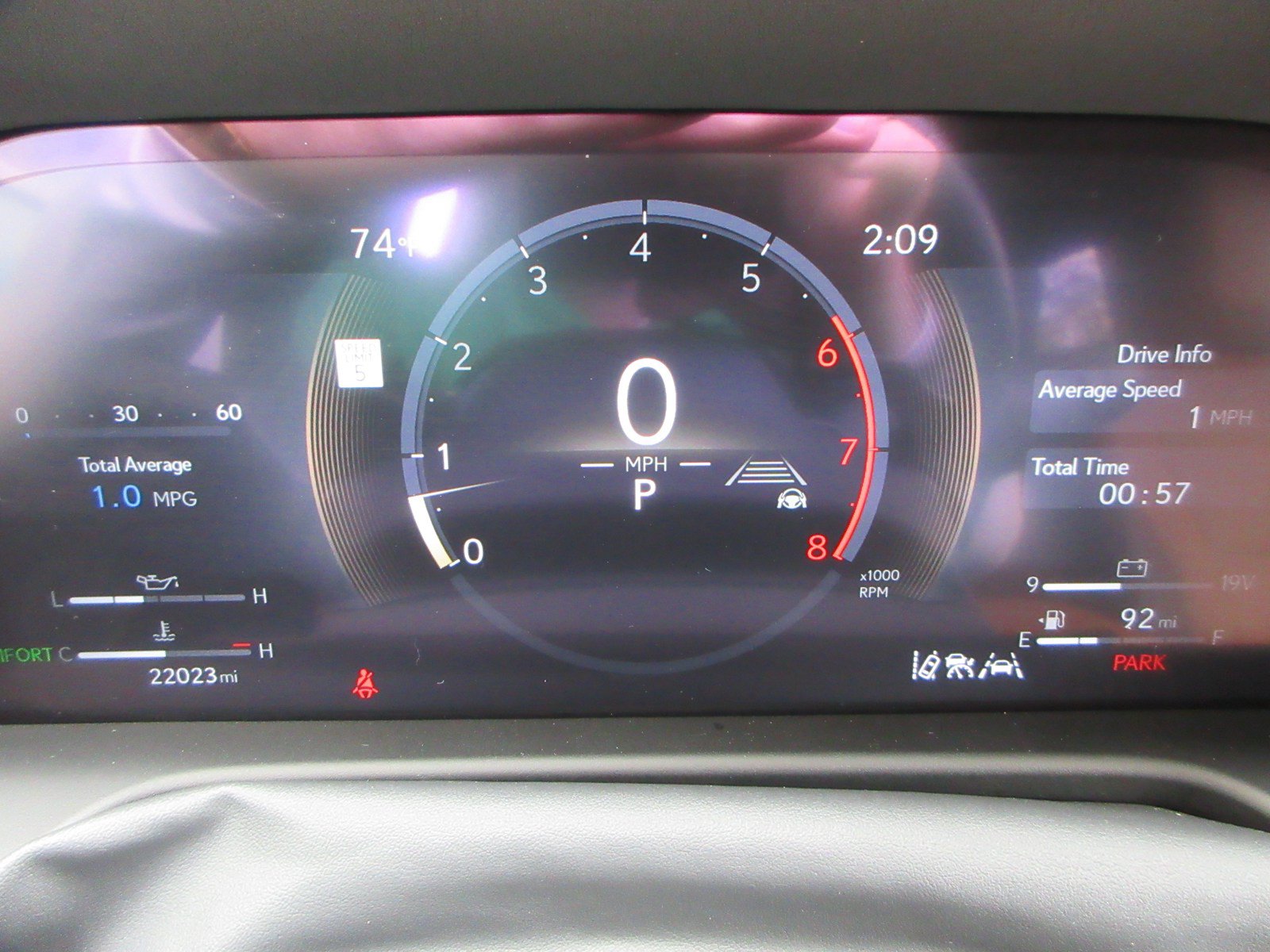 Used 2024 Lexus GX 550 w/ Accessory Package (31) AWD/4WD image 39