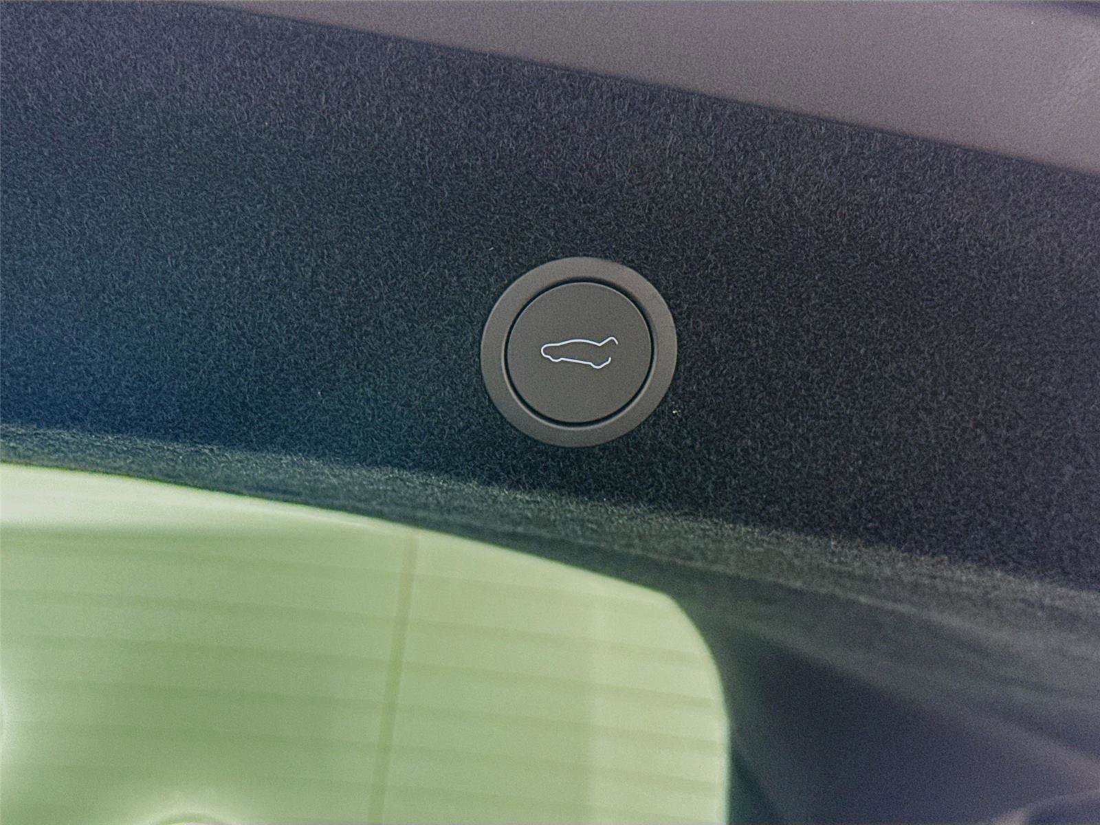 Used 2026 Tesla Model Y Long Range image 26