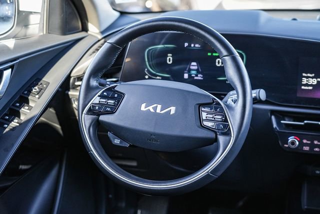 Certified 2023 Kia Niro EX FWD image 17