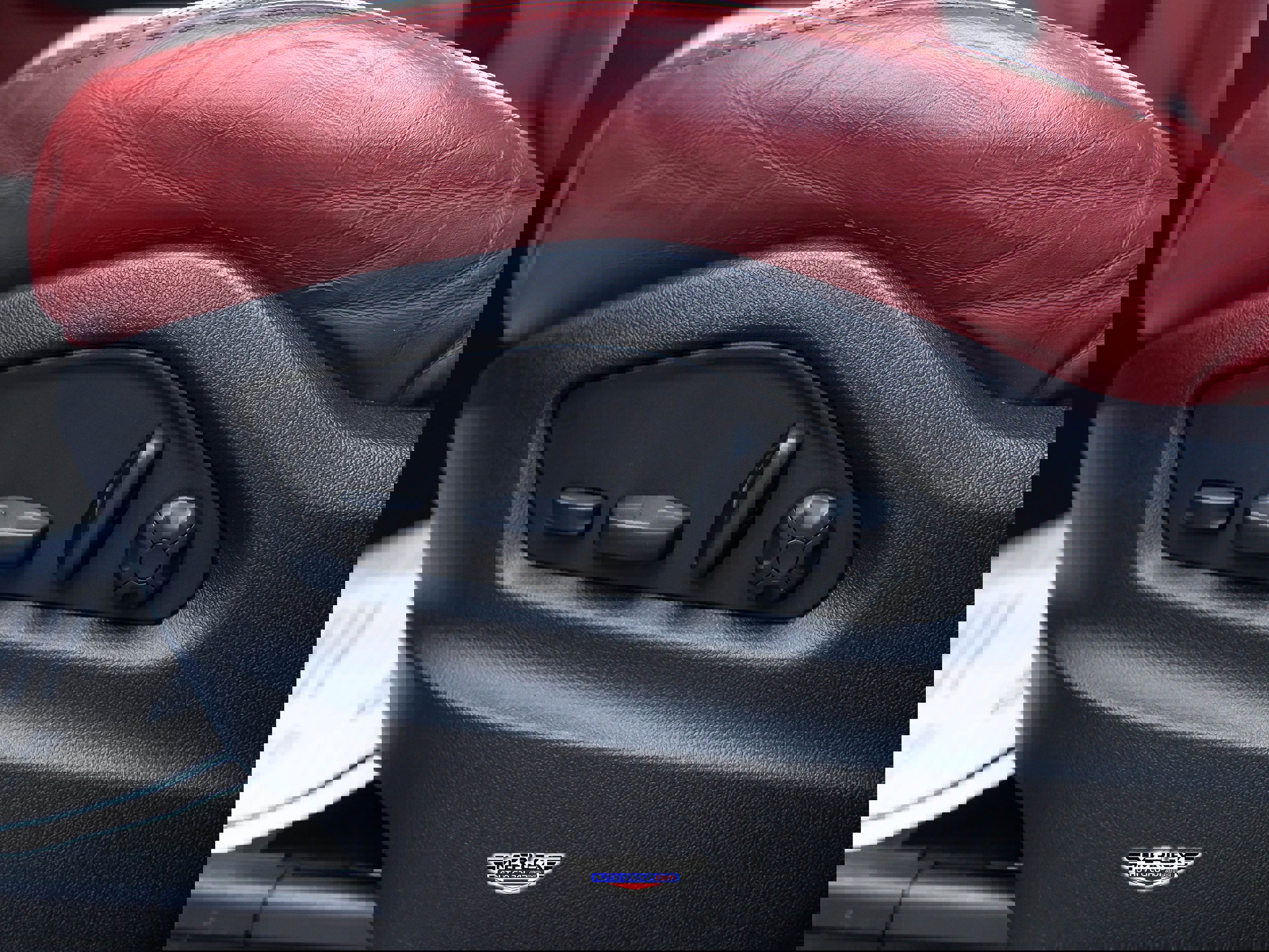 Used 2022 Porsche Cayenne Platinum Edition image 42