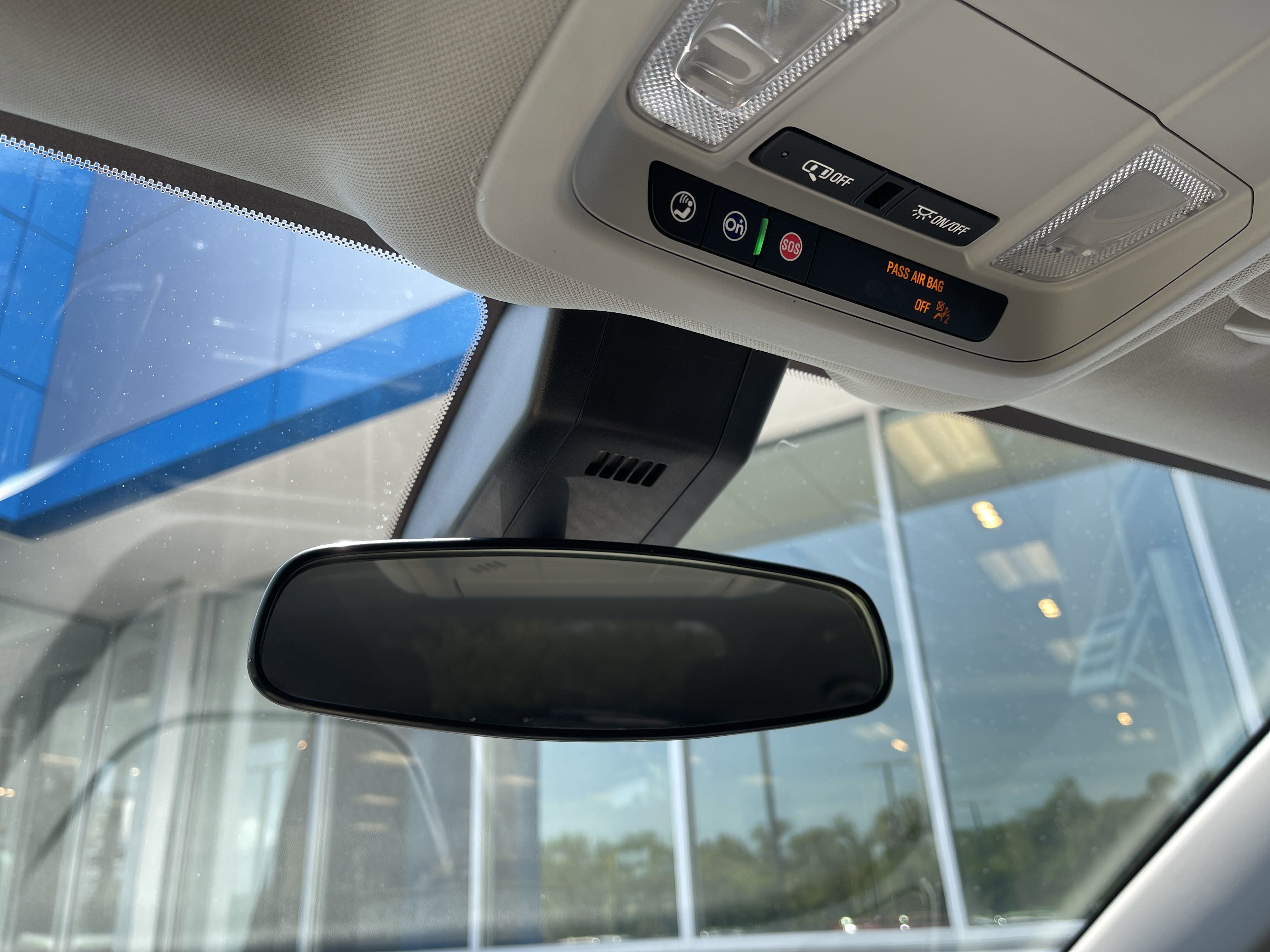 Used 2023 Chevrolet Equinox LT image 24