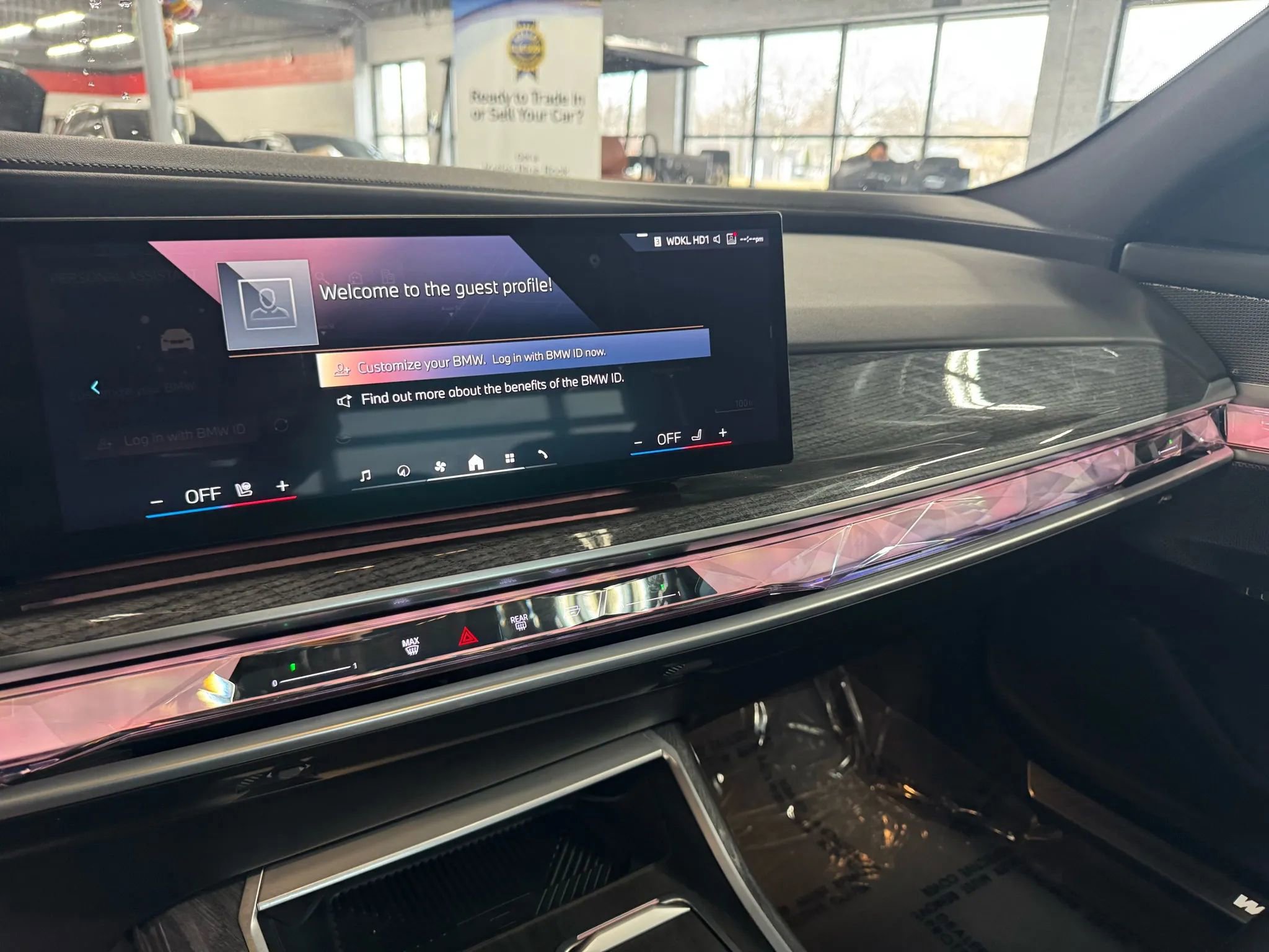 Used 2024 BMW 740i image 19