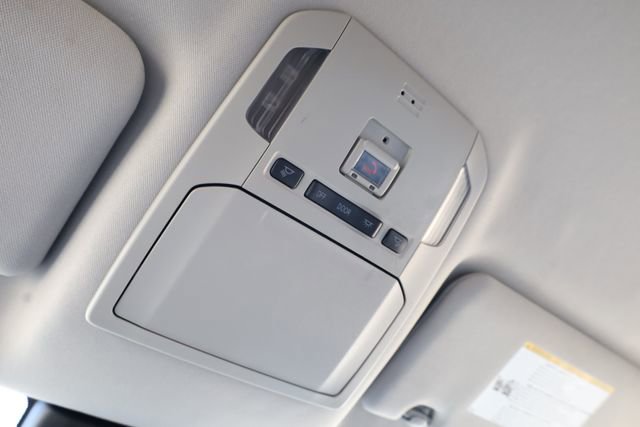 Used 2022 Toyota Highlander LE image 25