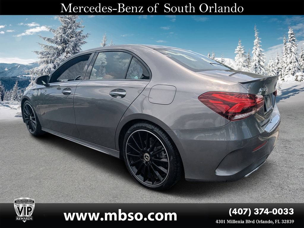 Certified 2022 Mercedes-Benz A 220 w/ AMG Line image 18
