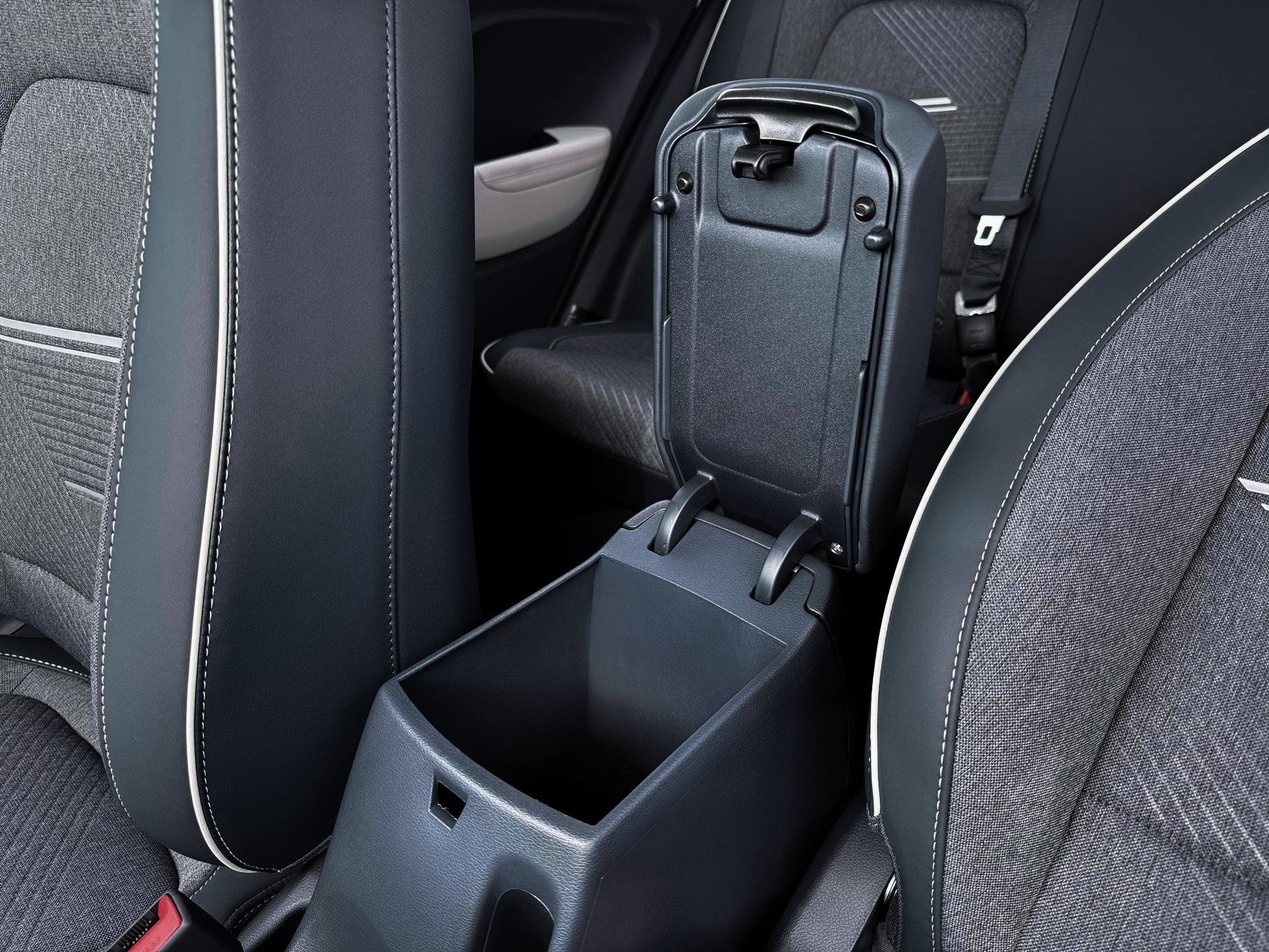 New 2026 Hyundai Venue SEL image 18