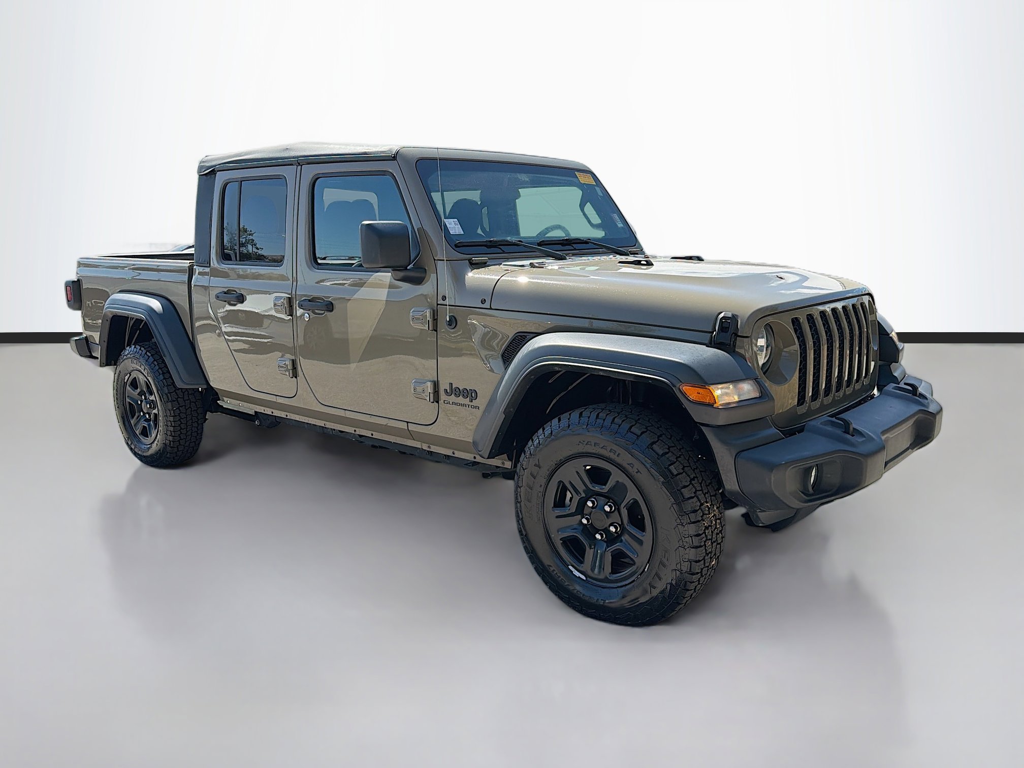 Used 2020 Jeep Gladiator Sport image 2