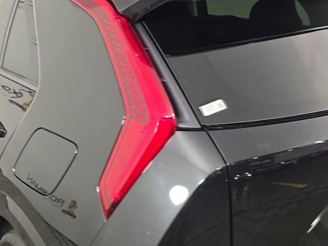 Certified 2025 Kia Niro EX Touring FWD image 38