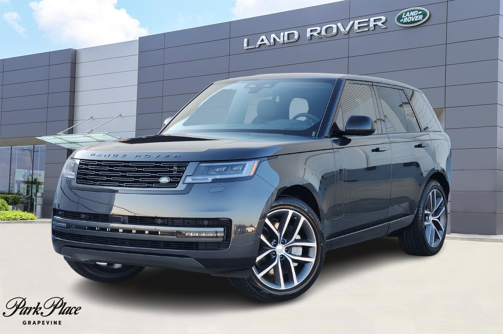 New 2025 Land Rover Range Rover SE