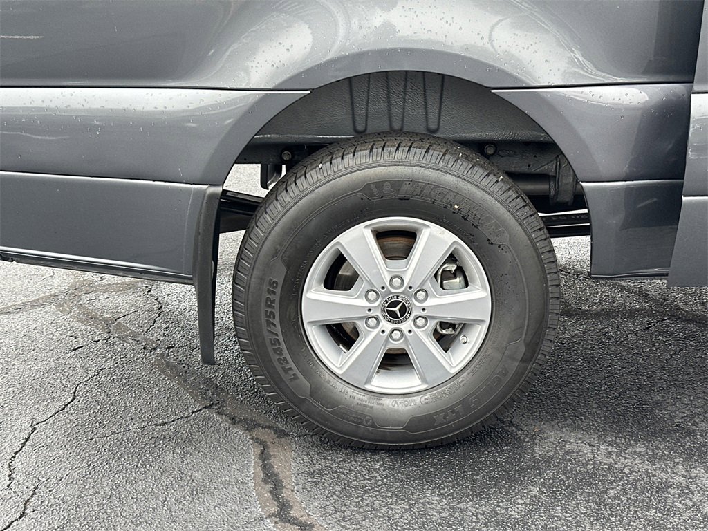 Used 2023 Mercedes-Benz Sprinter 2500 image 20