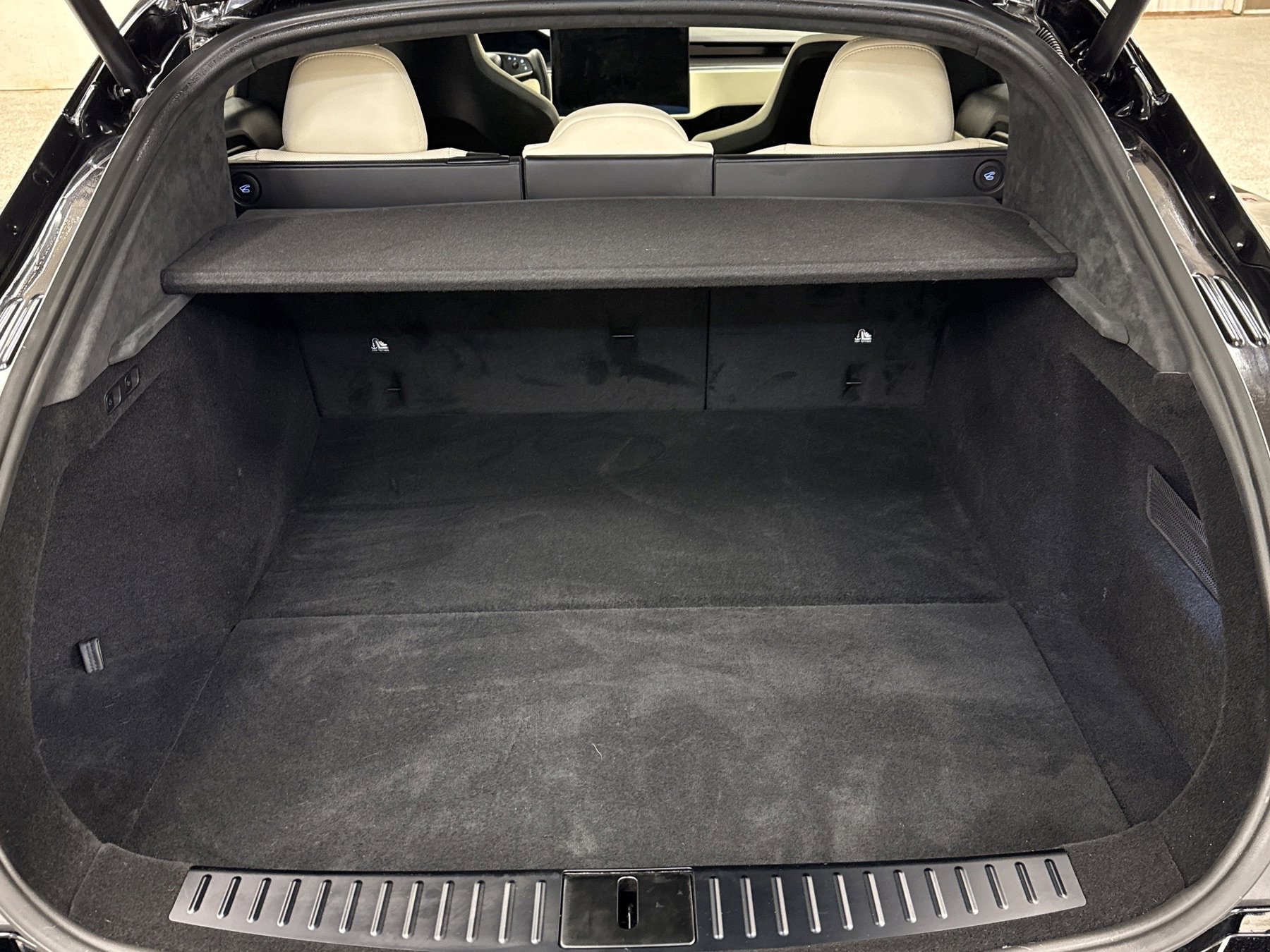 Used 2025 Tesla Model S Plaid image 34