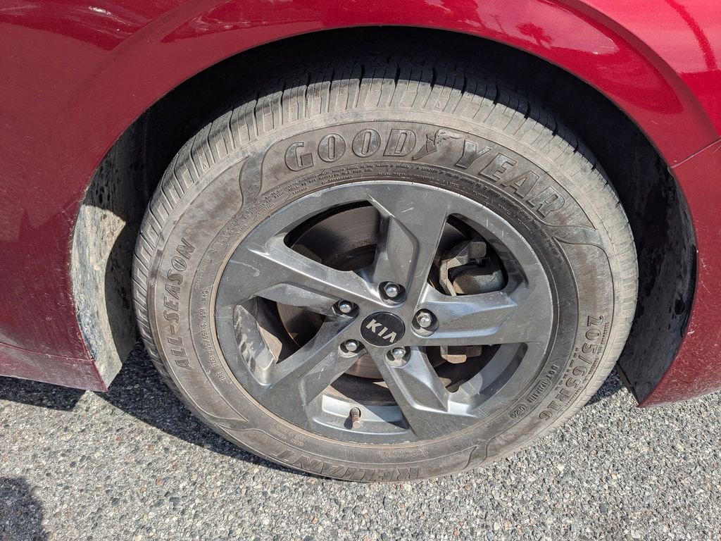 Used 2021 Kia K5 LXS image 11