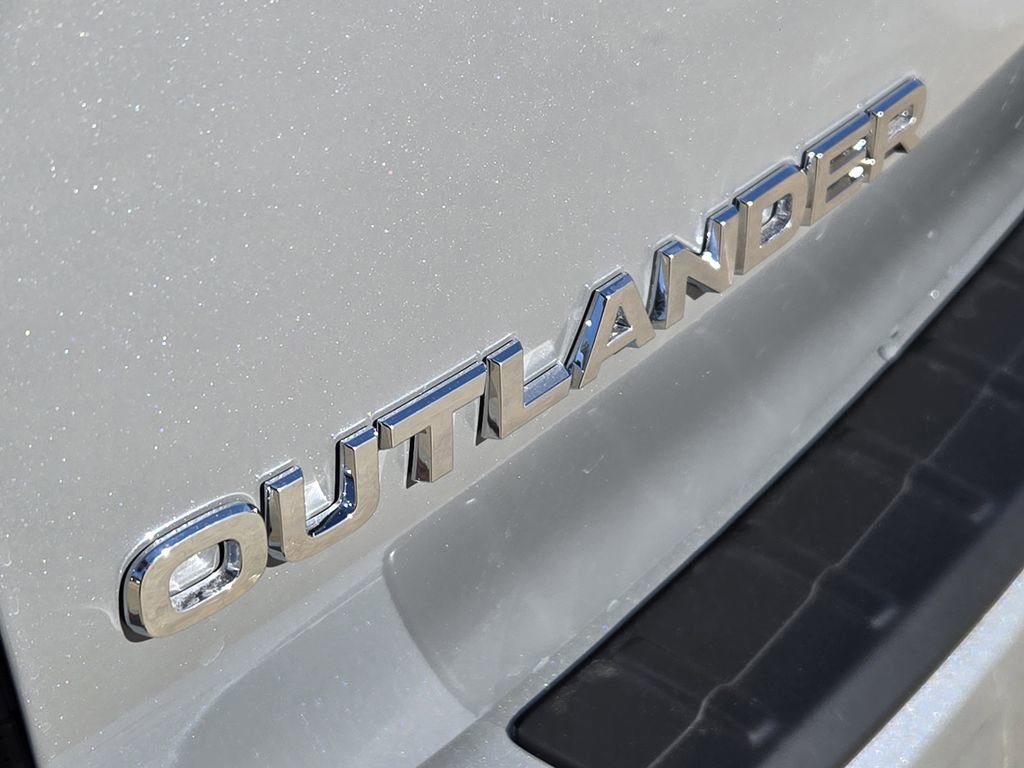 New 2026 Mitsubishi Outlander Trail Edition image 7