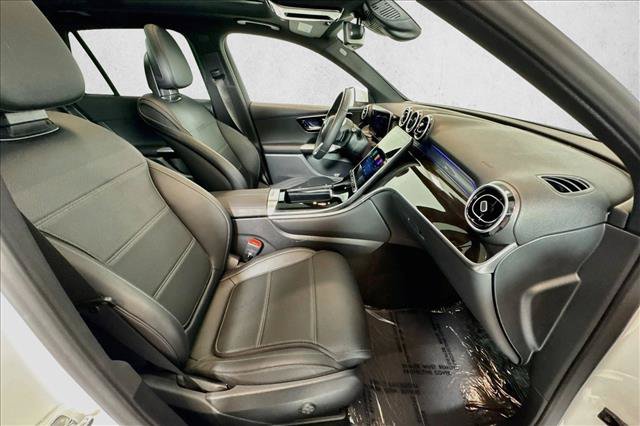 Used 2026 Mercedes-Benz GLC 300 4MATIC image 27