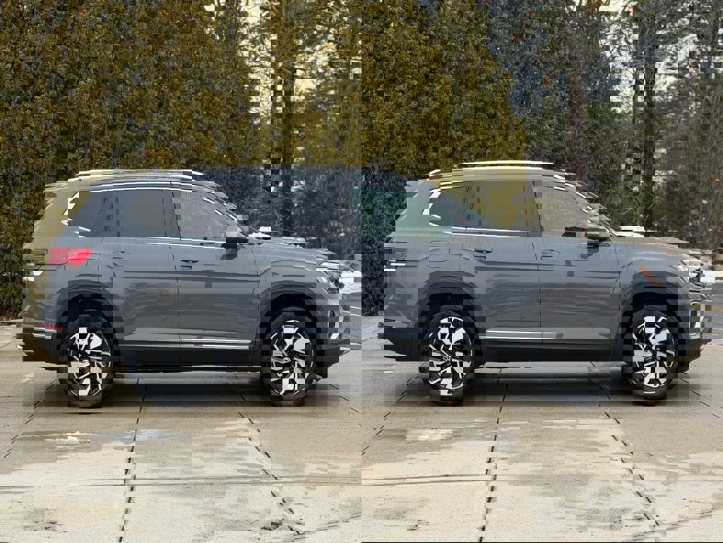 New 2026 Volkswagen Atlas SEL image 8