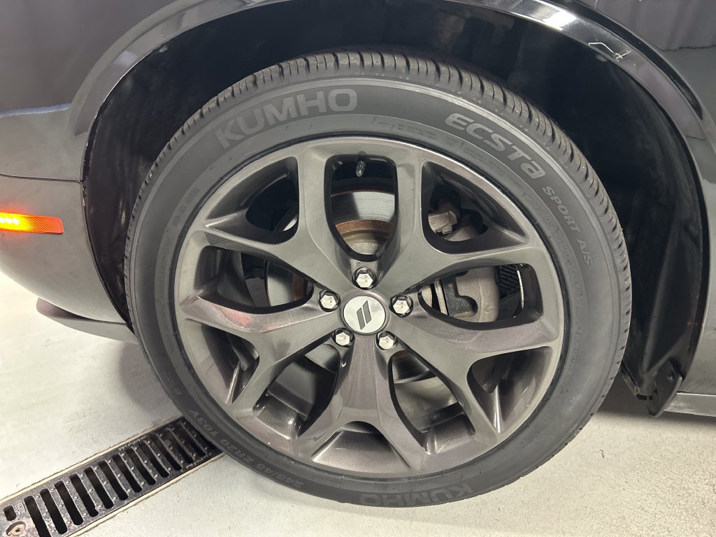 Used 2017 Dodge Challenger SXT Plus RWD image 9