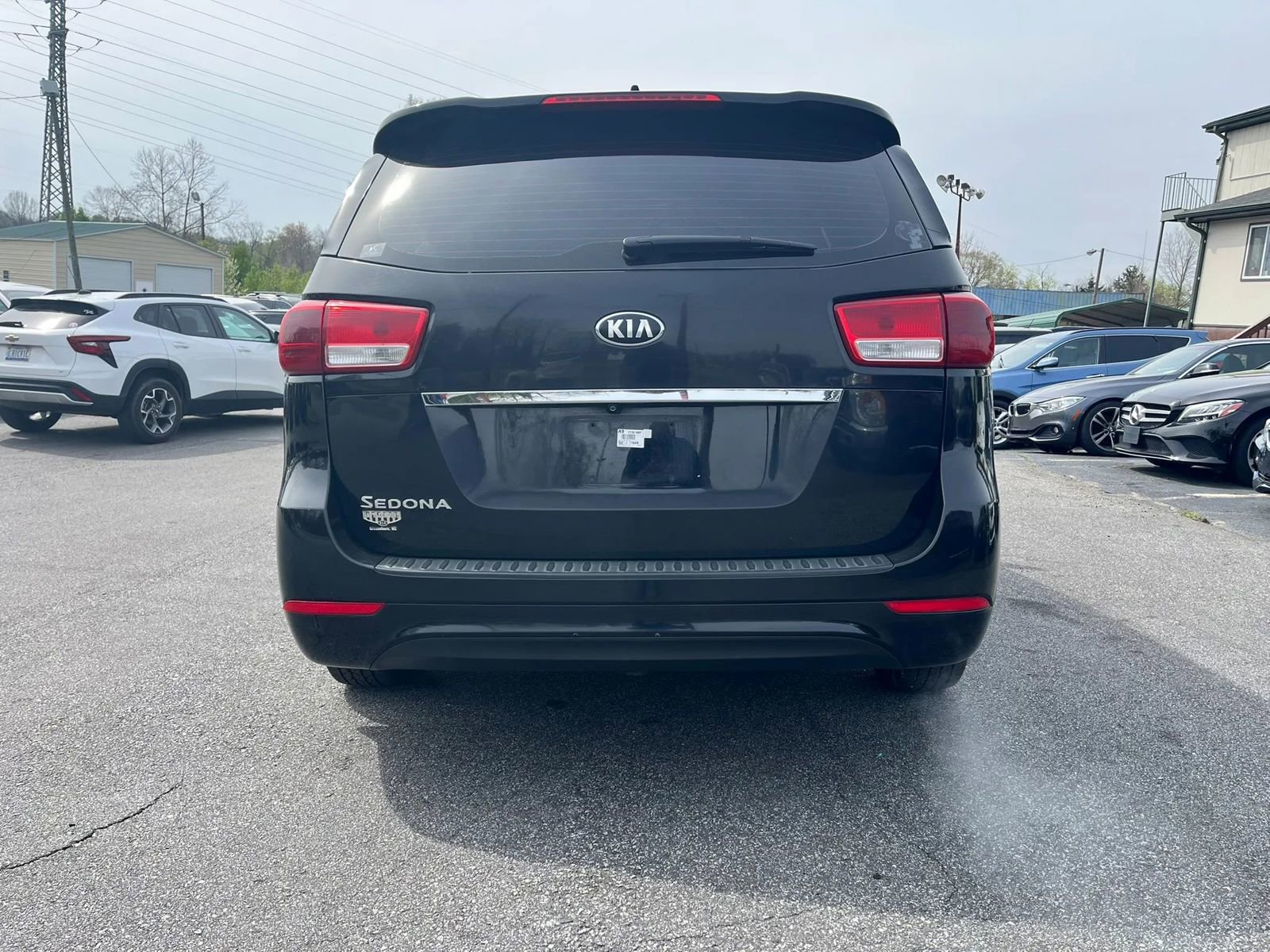 Used 2016 Kia Sedona L FWD image 5