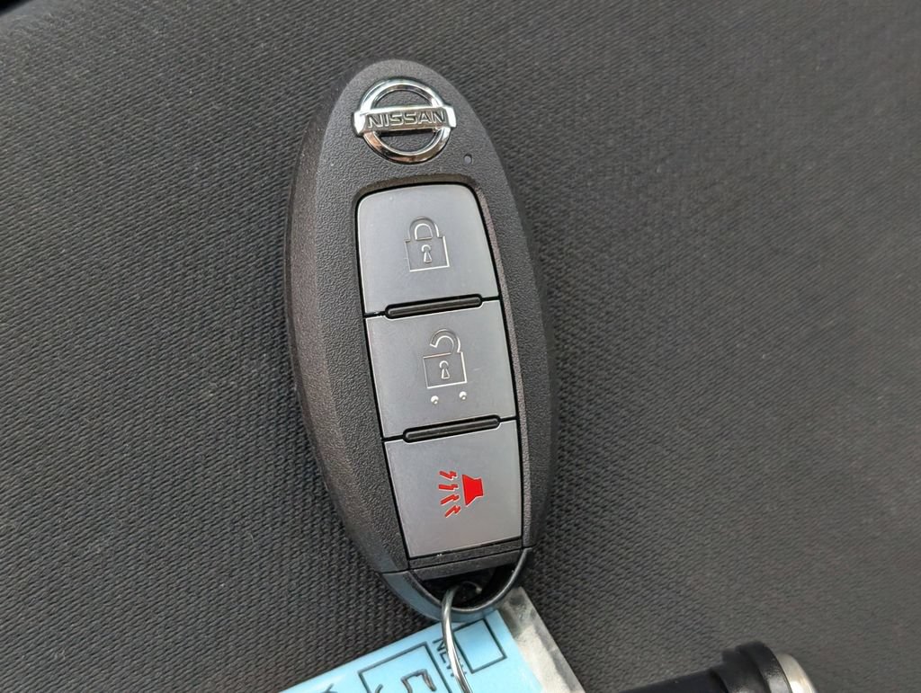 Used 2019 Nissan Titan SV AWD/4WD image 30