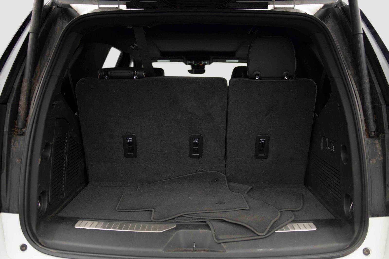 Used 2024 Chevrolet Tahoe Premier image 23