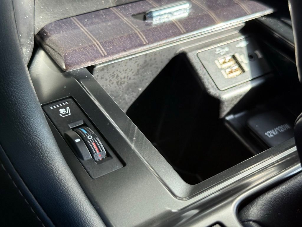 Certified 2023 Lexus GX 460 Premium w/ Accessory Package AWD/4WD image 37