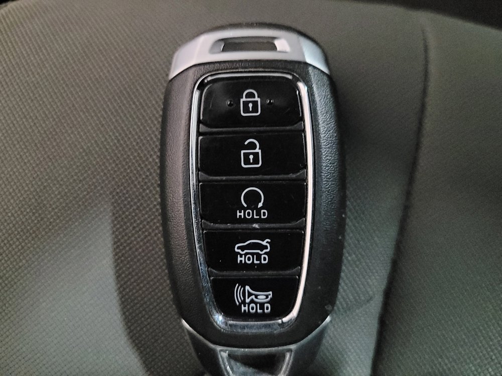 Used 2023 Hyundai Elantra SEL w/ Convenience Package FWD image 32