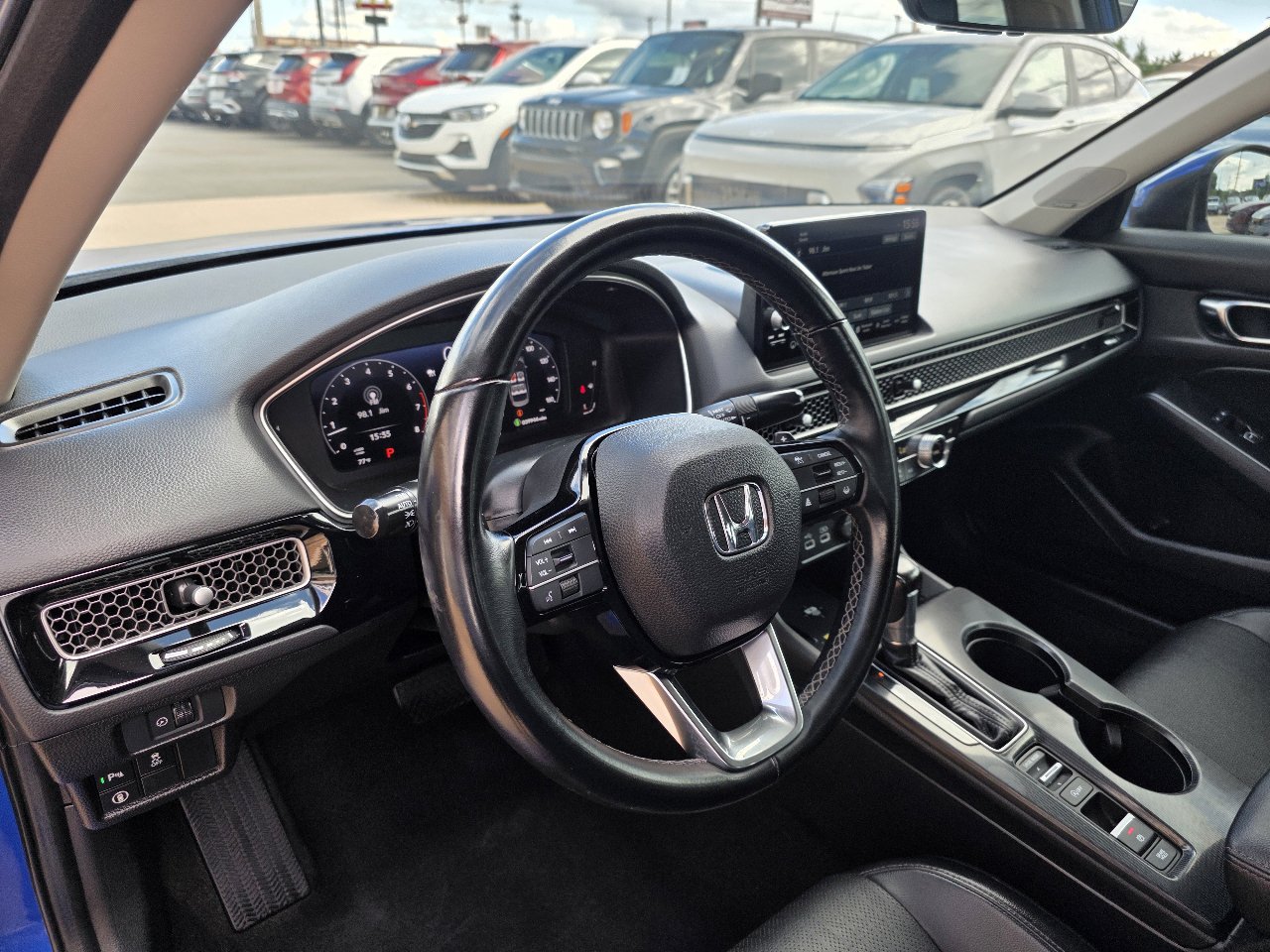 Used 2022 Honda Civic Touring image 12