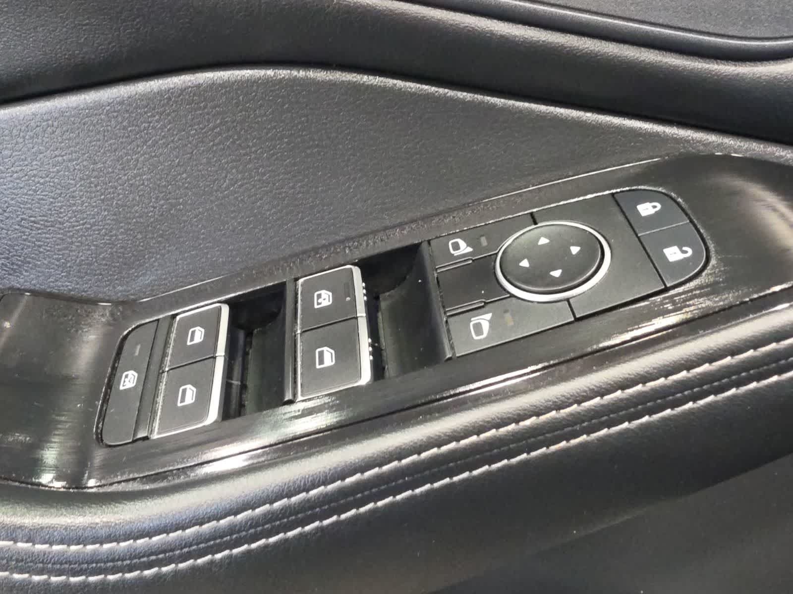 Used 2026 Nissan Rogue SL AWD/4WD image 16