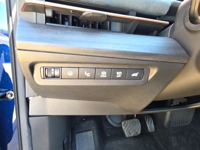 Used 2023 Nissan Ariya PLATINUM+ e-4ORCE image 15