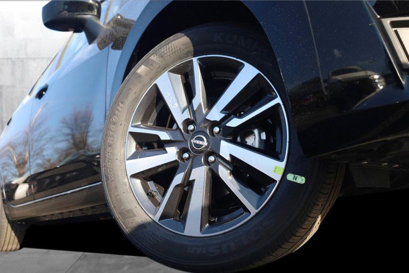 New 2025 Nissan Versa SV w/ Trunk Package image 3