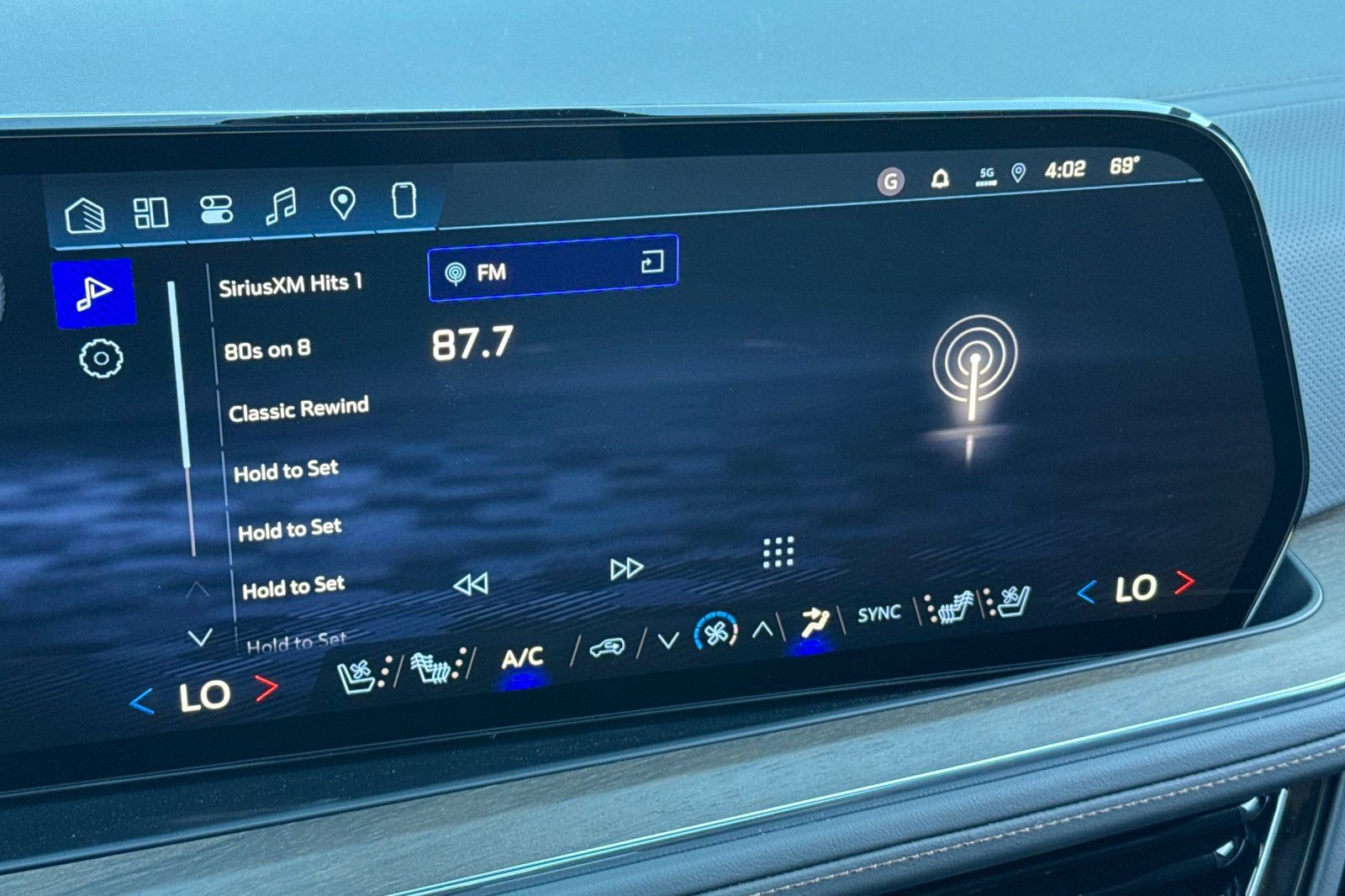 New 2026 Chevrolet Tahoe High Country AWD/4WD image 19
