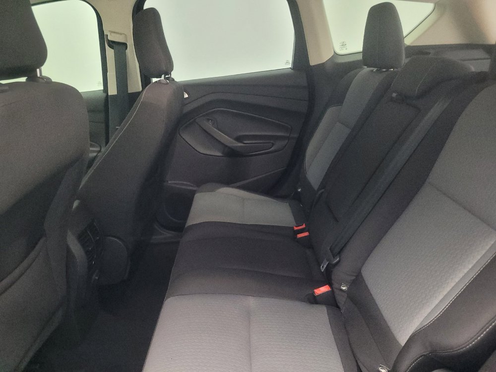 Used 2018 Ford Escape SE FWD image 18