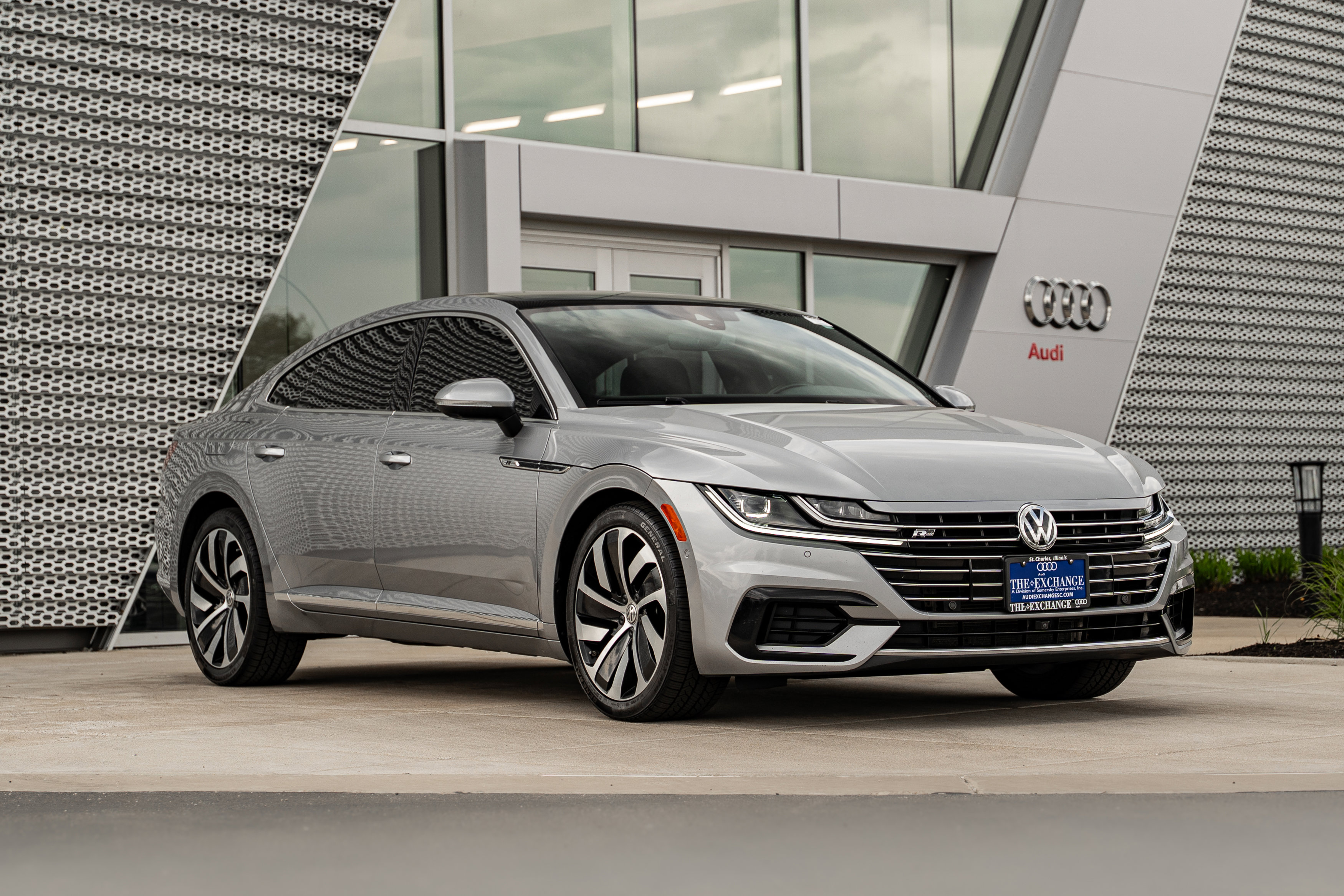 Used 2019 Volkswagen Arteon SEL Premium AWD/4WD image 1