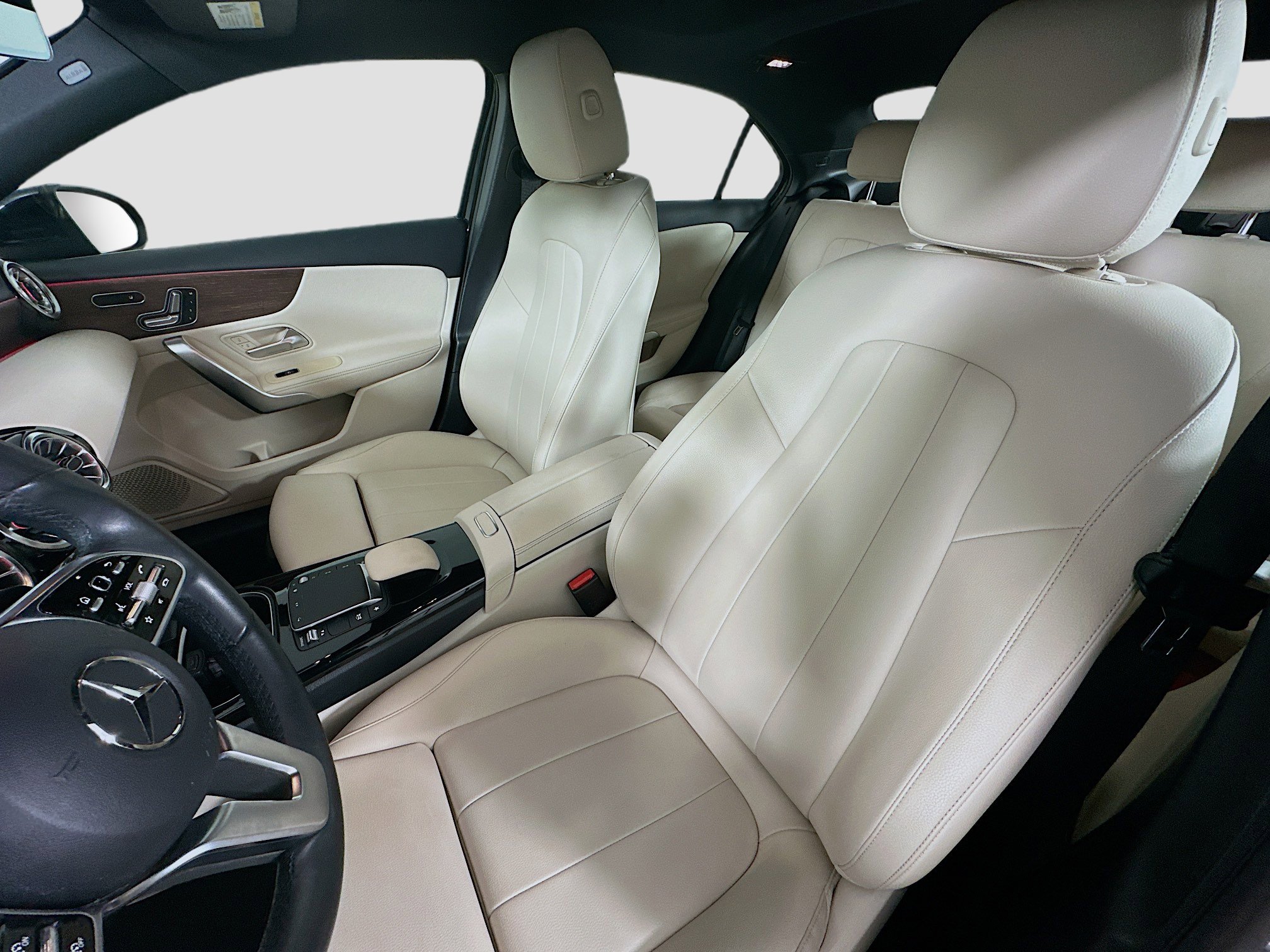 Certified 2022 Mercedes-Benz A 220 4MATIC image 28