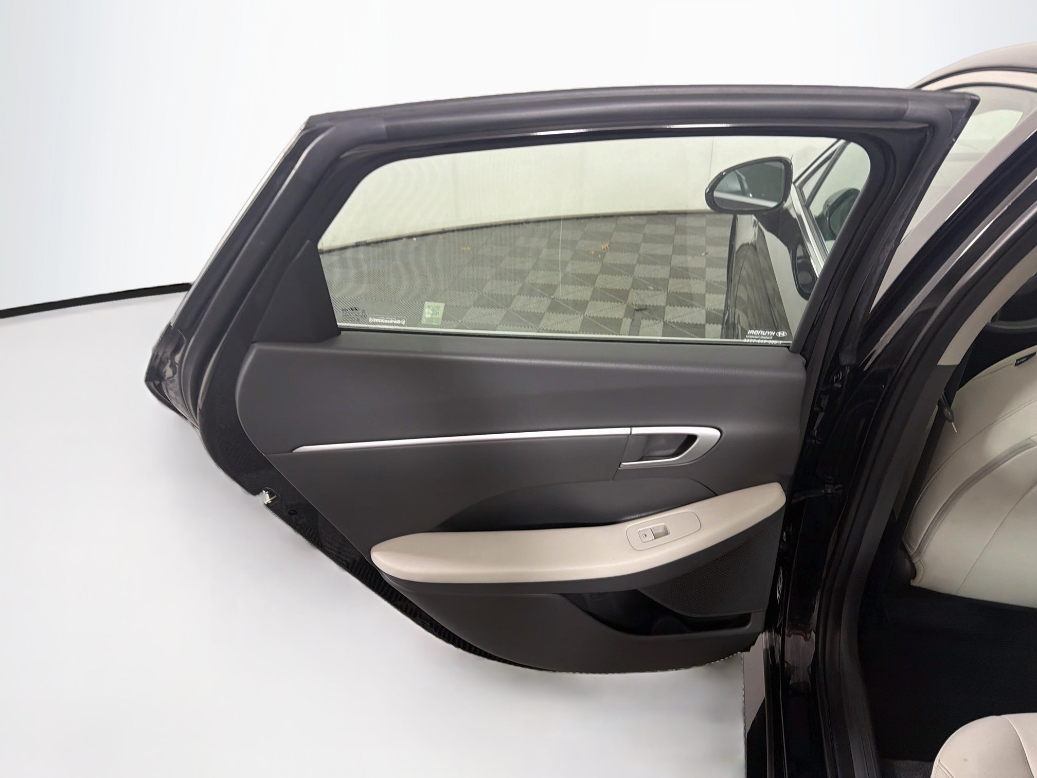 Used 2025 Hyundai Sonata SEL FWD image 26