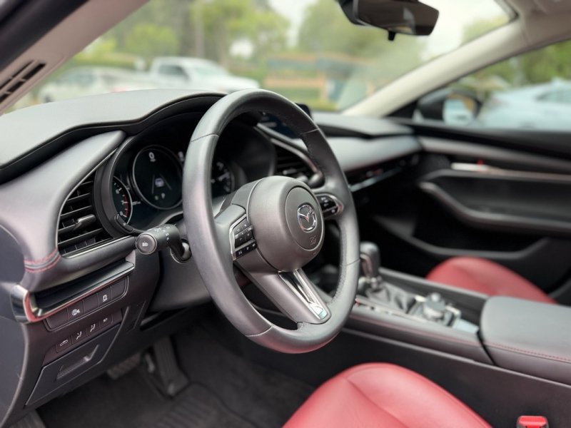 Used 2024 MAZDA MAZDA3 s AWD/4WD image 4