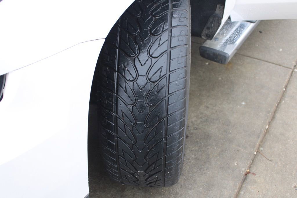 Used 2017 Chevrolet Tahoe LT w/ LT Signature Package image 13