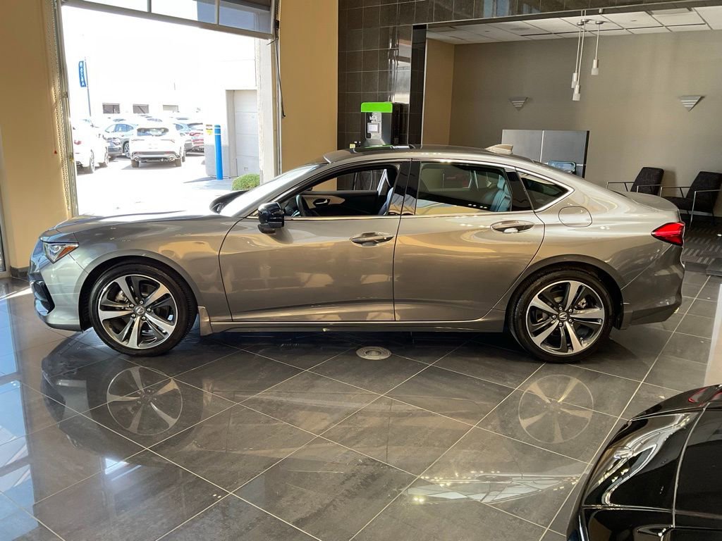Certified 2024 Acura TLX w/ Technology Package image 5