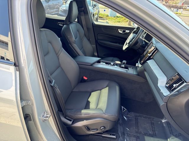 Used 2025 Volvo XC60 B5 Plus AWD/4WD image 16