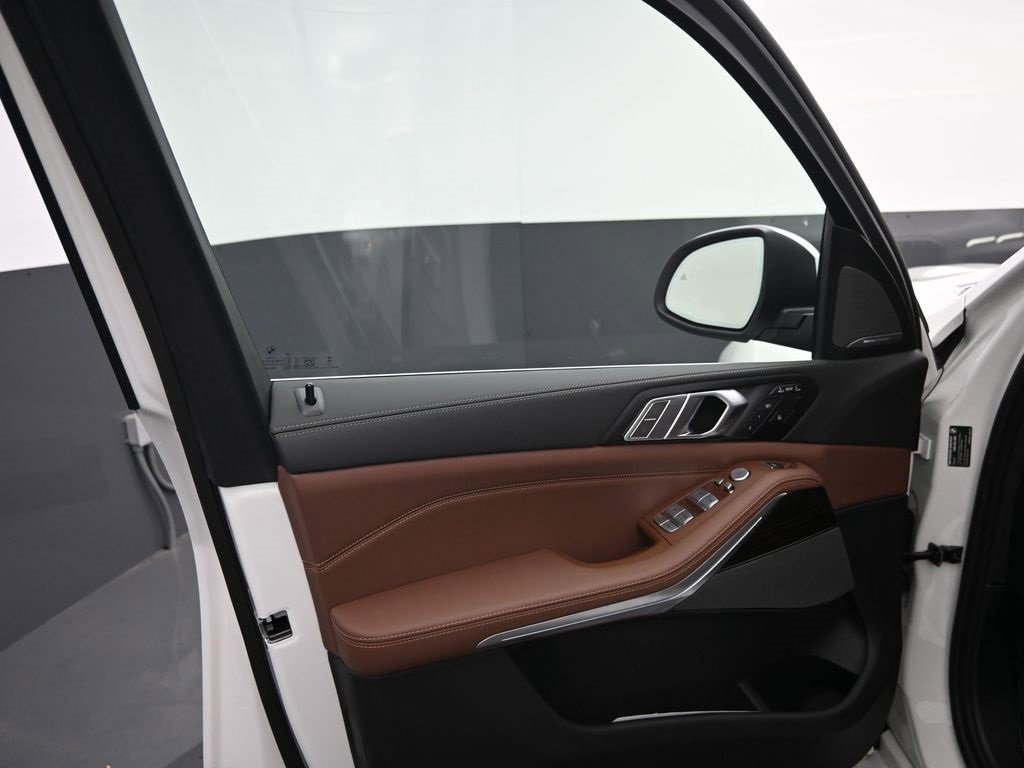 New 2026 BMW X7 xDrive40i image 10
