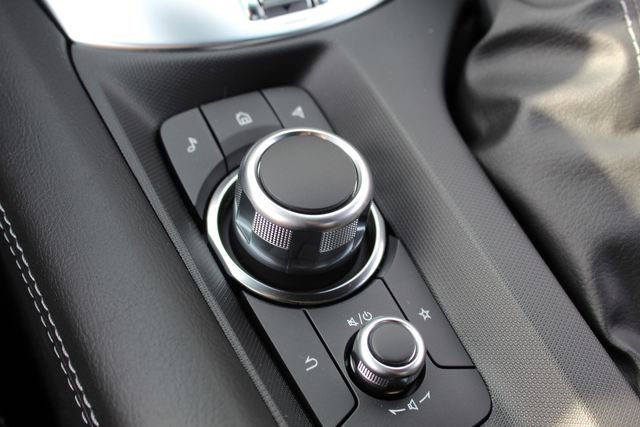 New 2026 MAZDA MX-5 Miata RF Grand Touring RWD image 27