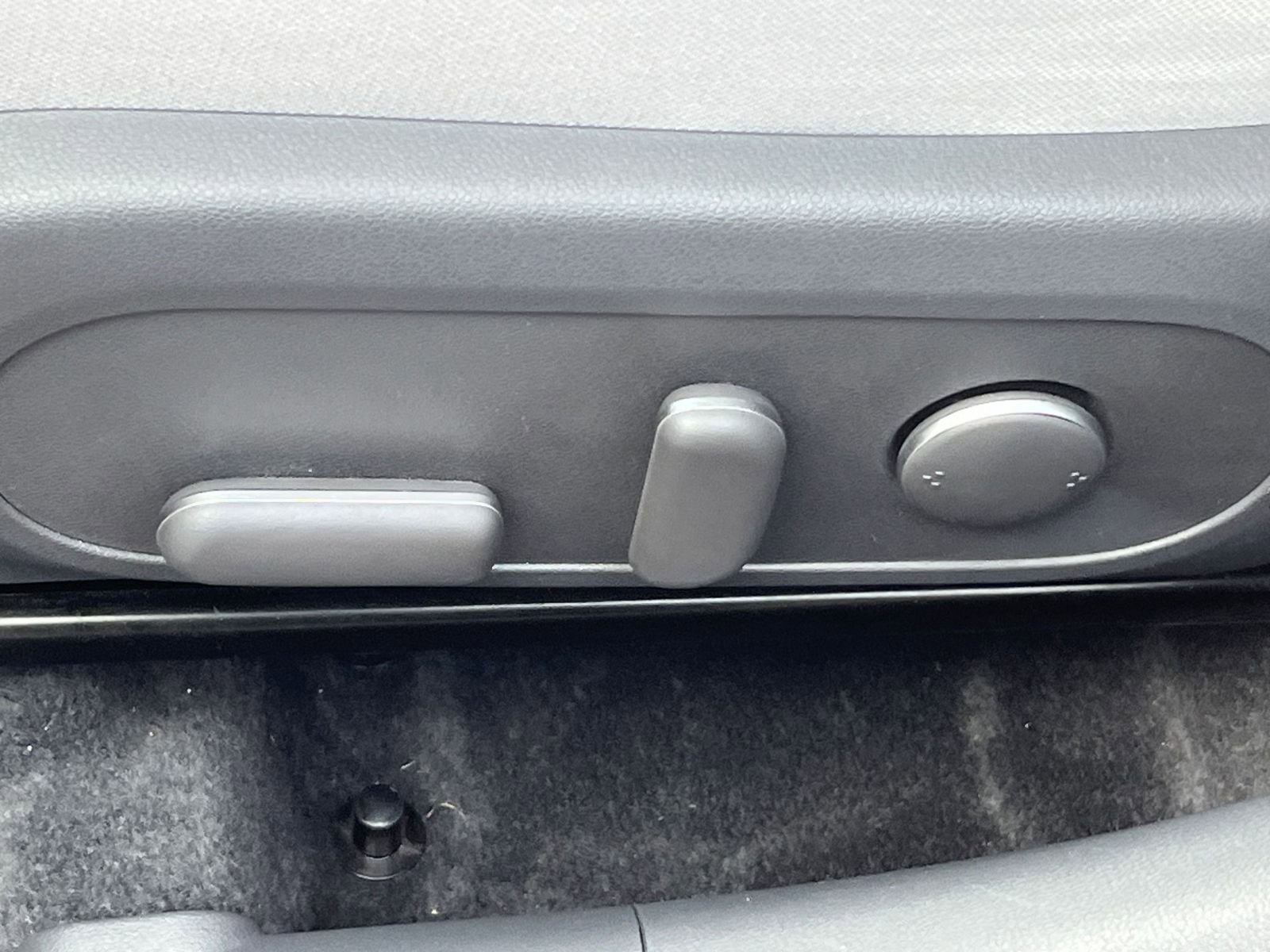 Used 2025 Hyundai Kona SEL image 23