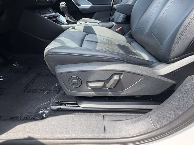 Used 2023 Audi Q3 2.0T Premium w/ Convenience Package AWD/4WD image 15
