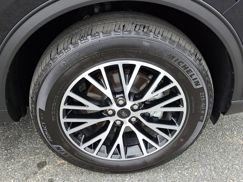 Used 2025 Ford Escape SE image 8