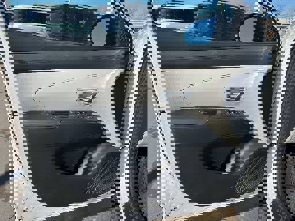 New 2026 Hyundai Tucson Blue SE image 10