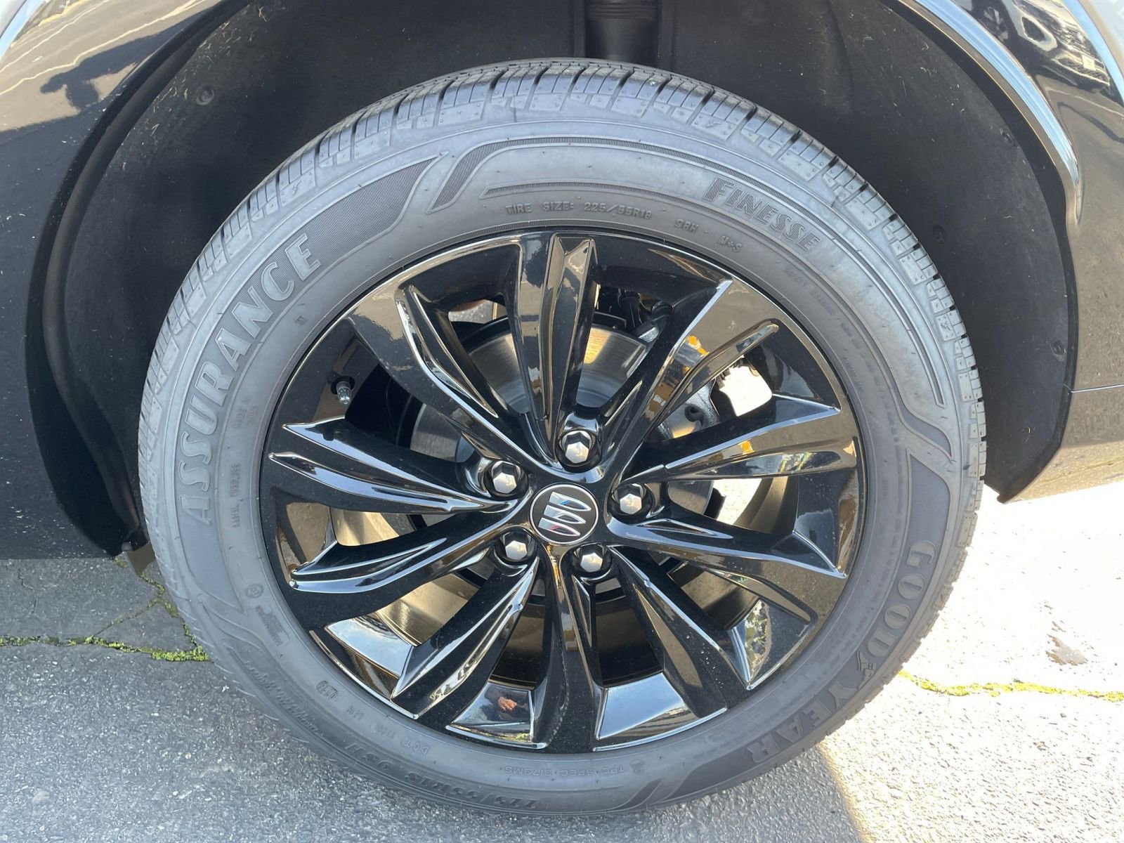 Used 2025 Buick Envista Sport Touring image 30