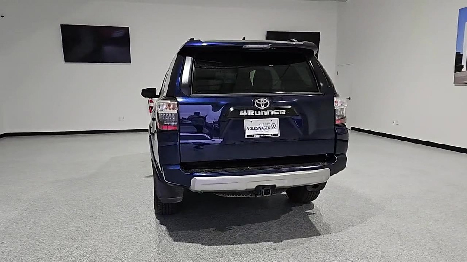 Used 2021 Toyota 4Runner TRD Off-Road Premium AWD/4WD image 7