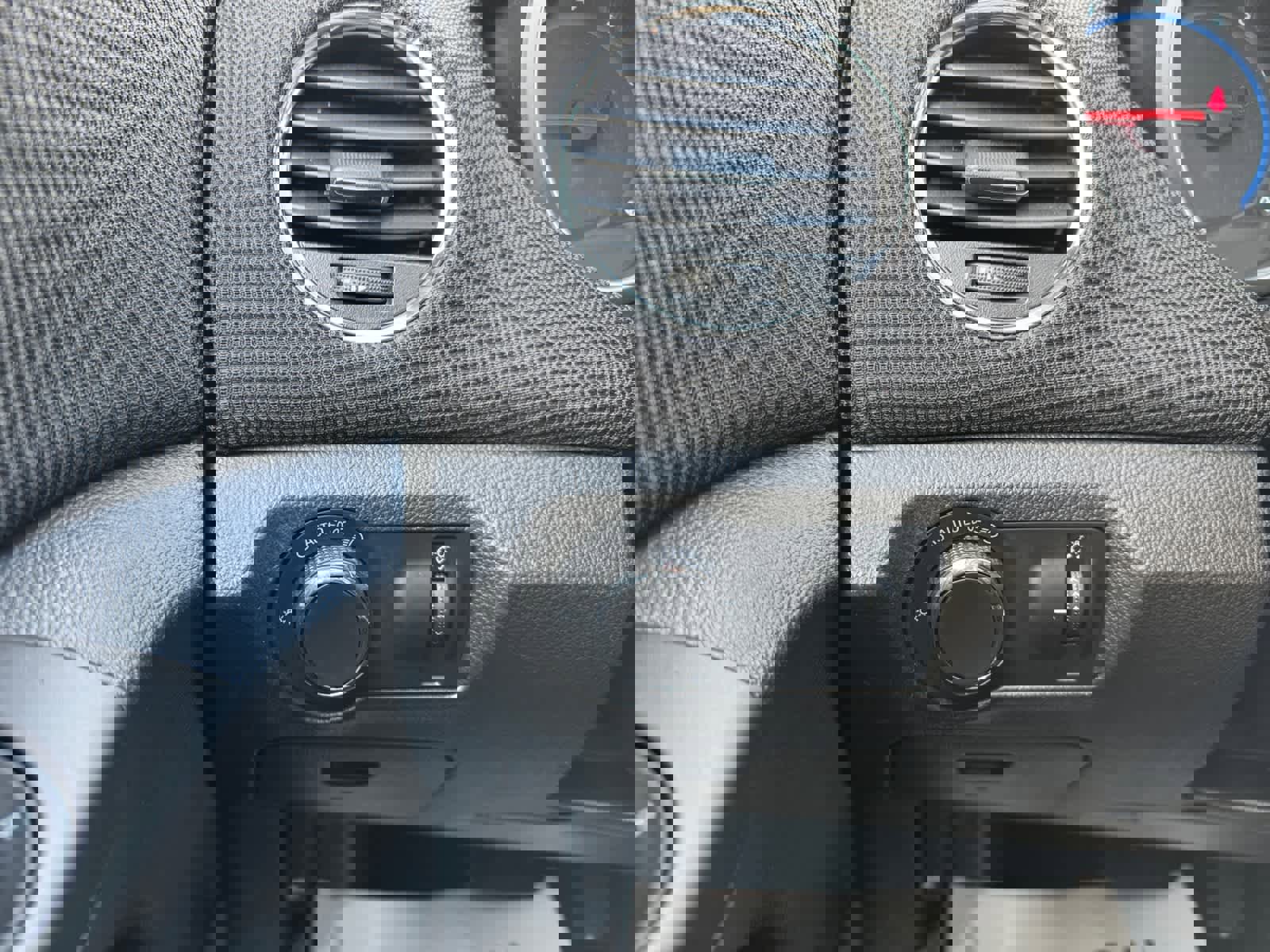 Used 2015 Chevrolet Cruze LT image 18