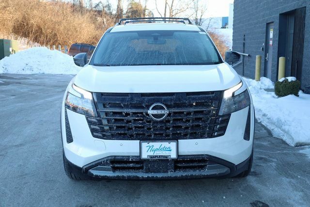 New 2026 Nissan Pathfinder Platinum w/ Cargo Package AWD/4WD image 3